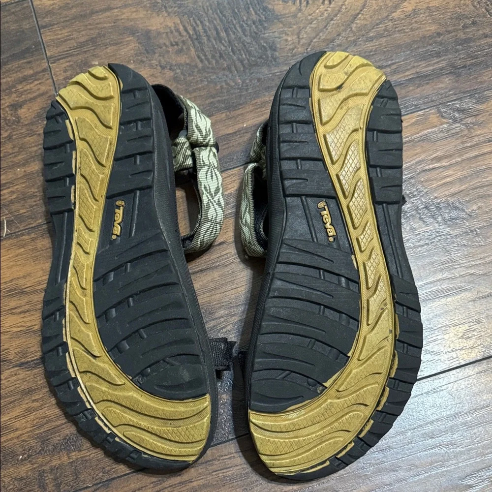 Teva Olive and Black Patterned Sandals